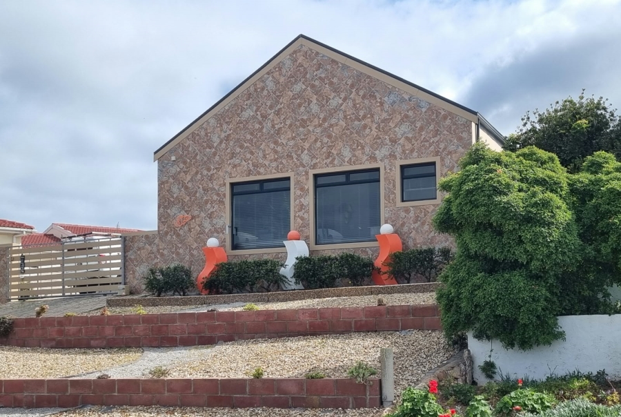 2 Bedroom Property for Sale in Hoogland Western Cape